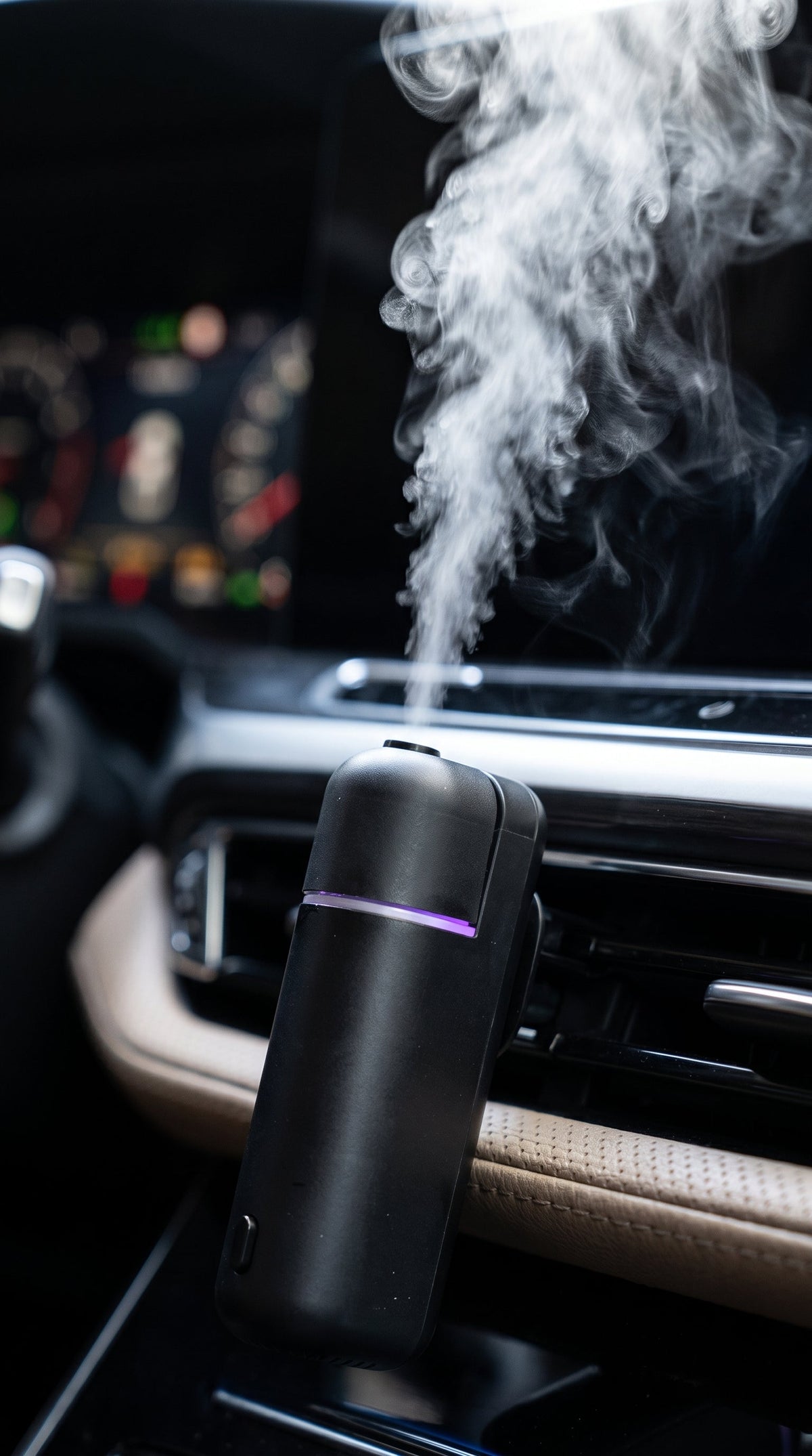 Elevating the Daily Commute: Why Waterless Car Diffusers Outperform Traditional Air Fresheners