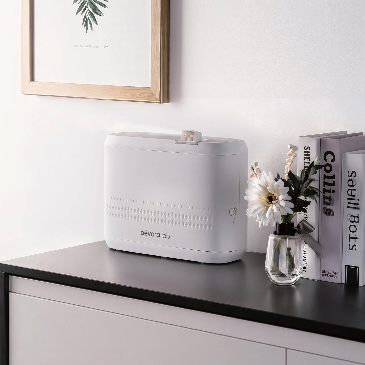 aévora Atmos Portable Diffuser Machine – White cold-air diffuser for home use | Aevoralab Australia